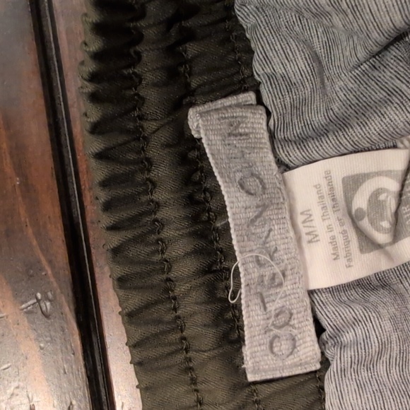 Outerknown Lined Nomadic Volley Shorts - Picture 4 of 8